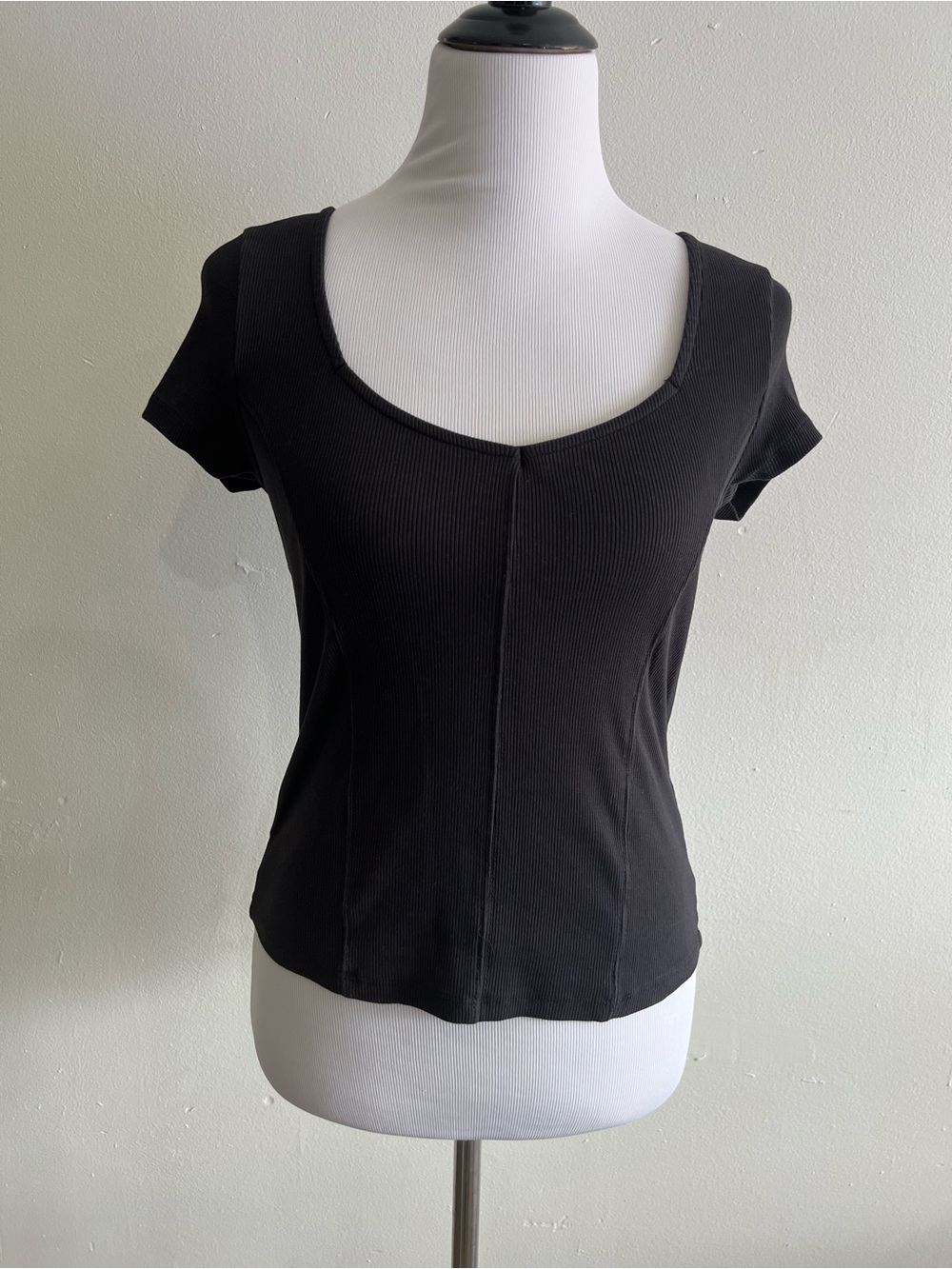 Anthropologie Maeve Black Scoop-Neck Short Sleeve Top